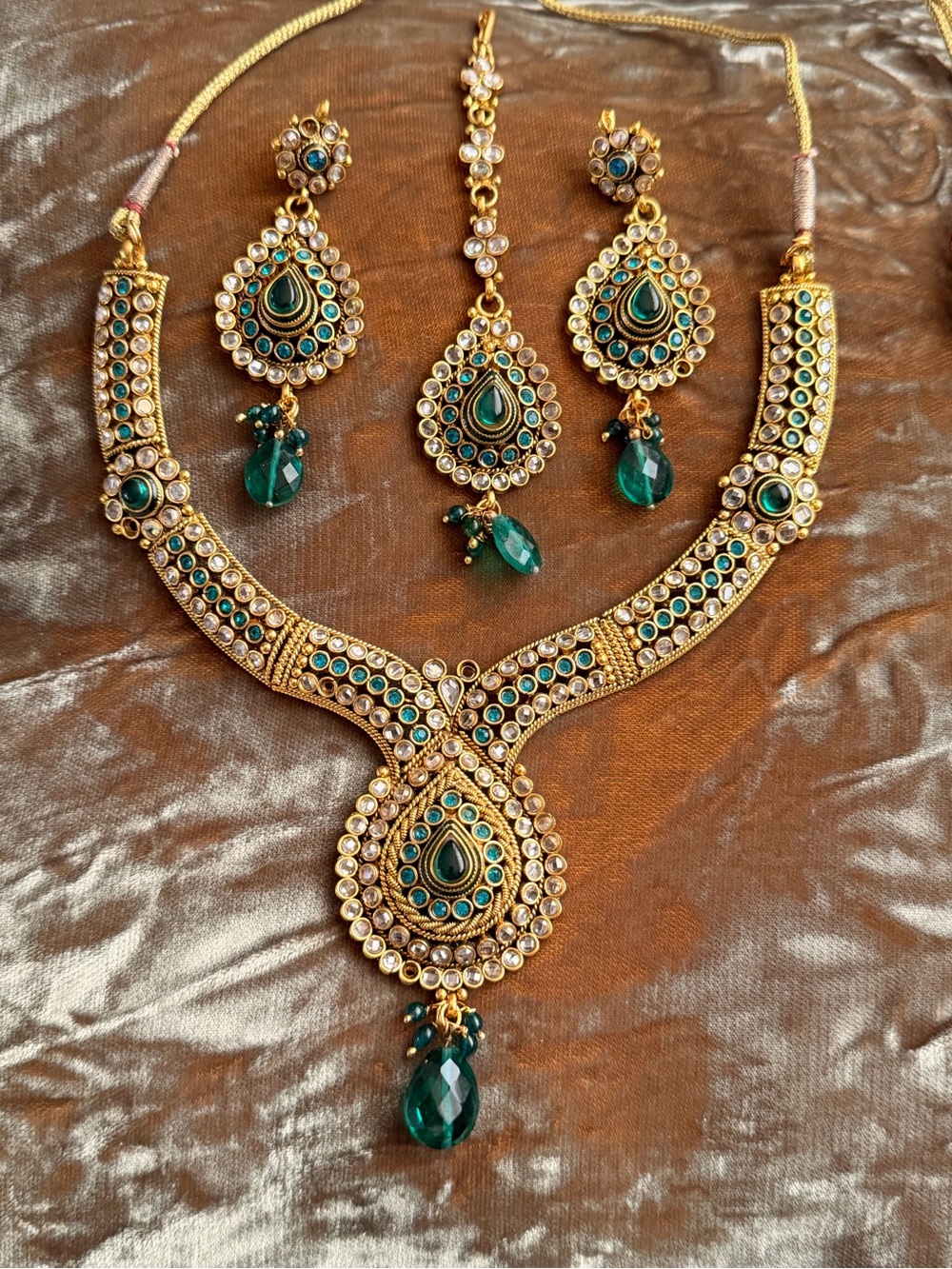 Gold-Tone Emerald Teardrop Necklace & Earring Maang Tikka Set Indian Wedding